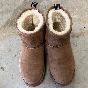 Emu Sharky Mini - chestnut color